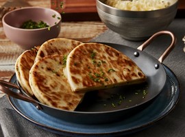 Cheesy Garlic Naan